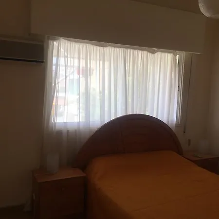 Giannis Modern *